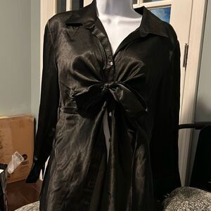 Blue Diamond‎ Black Blouse with tie & Long Sleeve. Button Up. Size Large